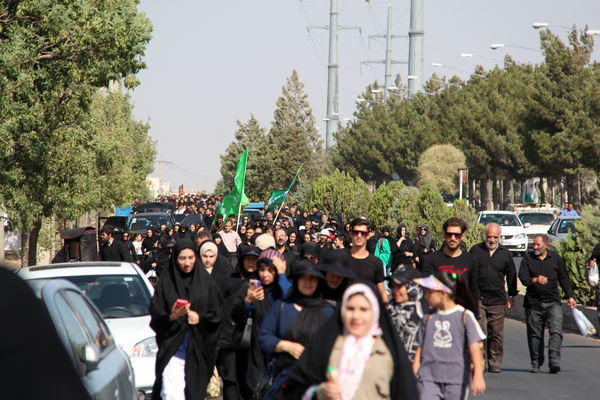 مراغه میزبان جاماندگان اربعین حسینی؛ پیاده‌روی «حرم تا حرم»