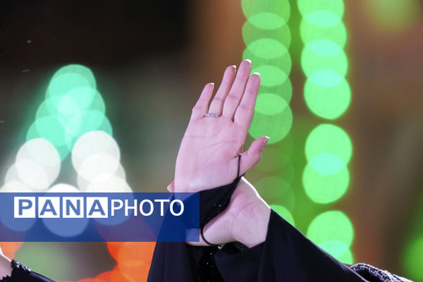 همخوانی سرود «سلام یا مهدی» با حضور ابوذر روحی در مسجد جمکران