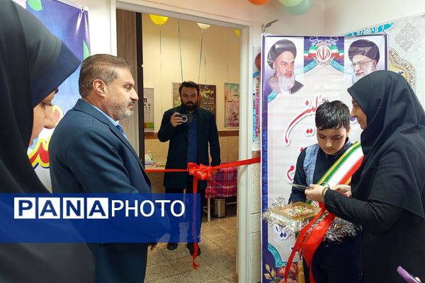 افتتاح دو باب اتاق بهداشت در مدارس منطقه کهریزک همزمان با ایام دهه فجر