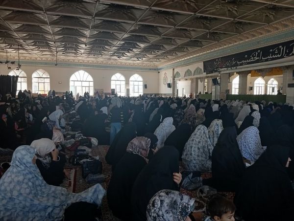 نماز جمعه در کاشمر