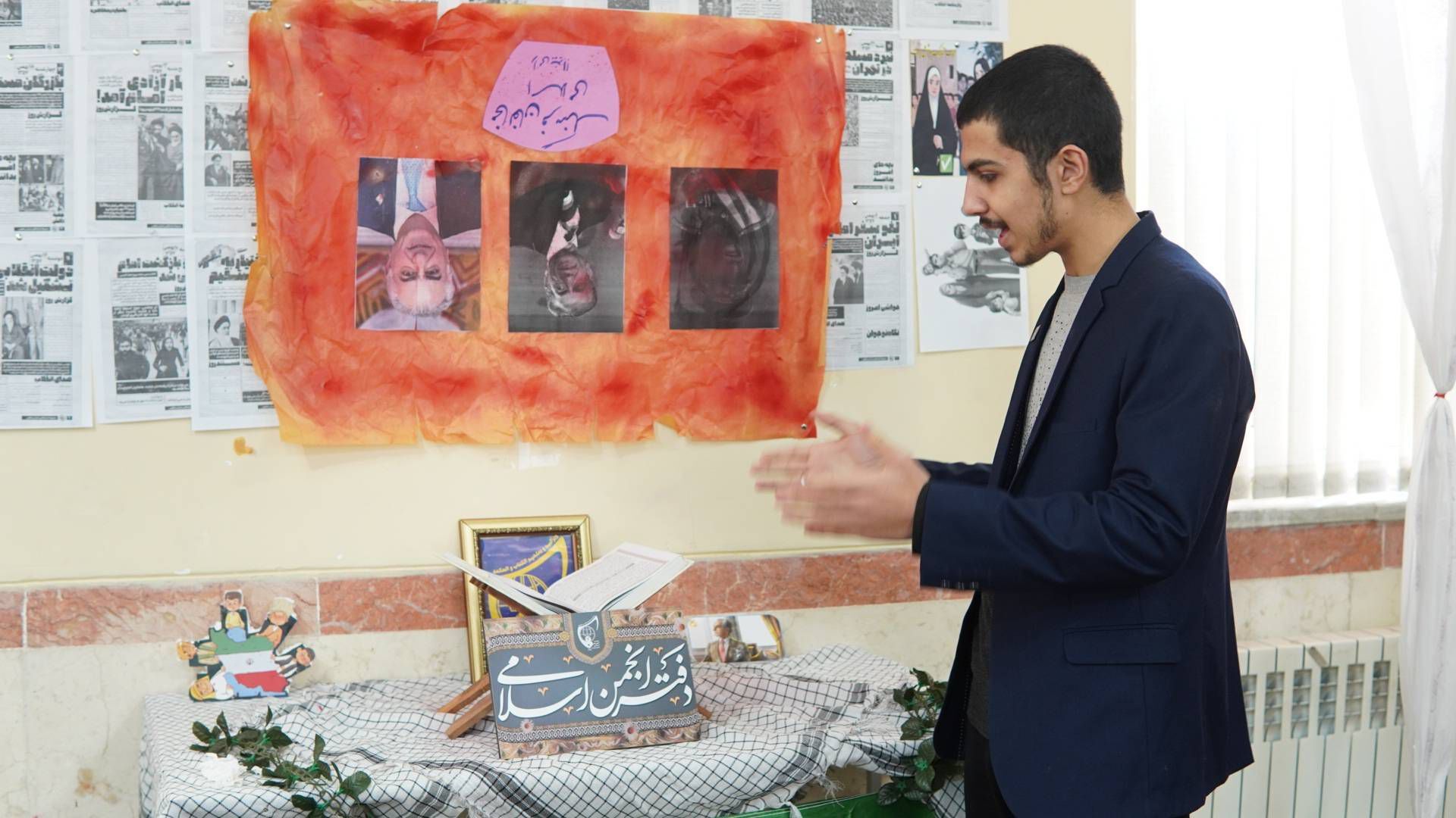 دهه‌هشتادی‌های مراغه، نمایشگاهی نایاب از انقلاب را با خلاقیت خود ساختند