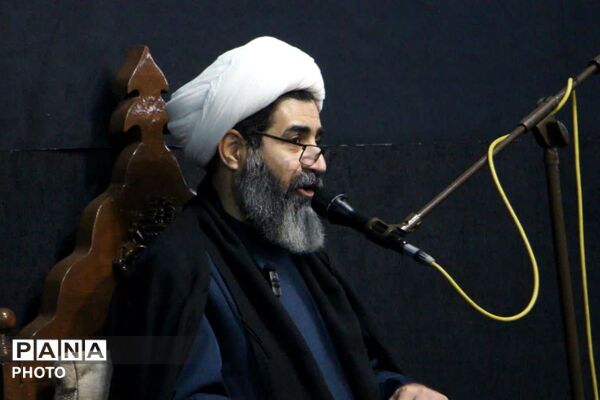 تهران در عاشورا یکپارچه سیاه‌پوش شد