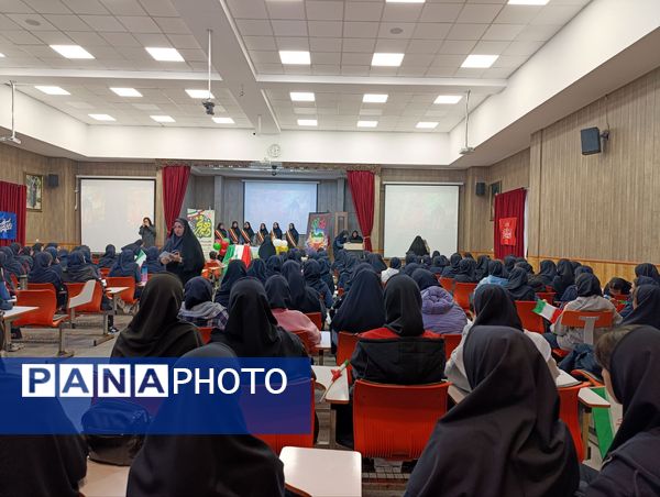  جشن دهه فجر در دبیرستان مصلی نژاد حضرت زهرا 