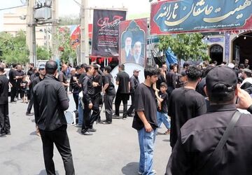 ملت همیشه در صحنه ایران