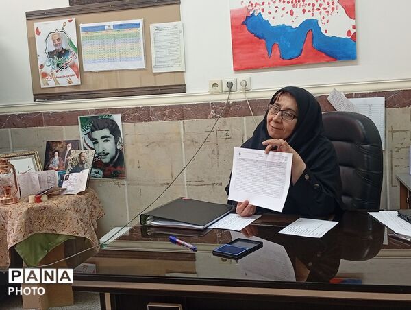 آغاز فرآیند ثبت‌نام دبیرستان فرزانگان ۵ ساوجبلاغ با ویژه برنامه «پروژه مهر» 