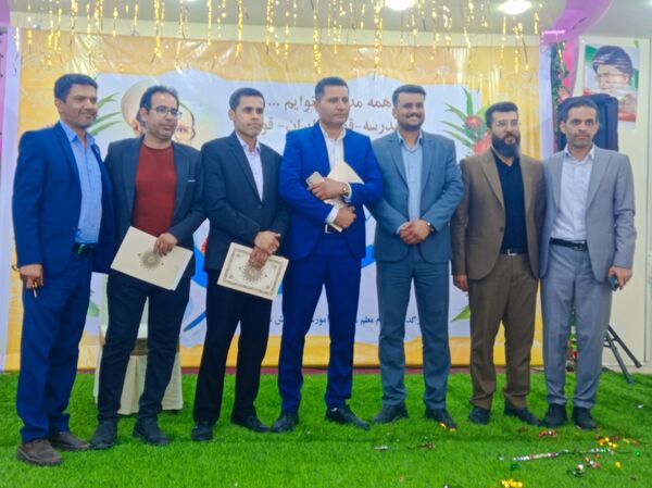 آیین بزرگداشت مقام معلم در بندرخمیر