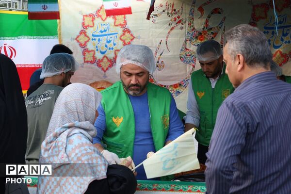 حضور پرشور مواکب طرح شهید آرمان منطقه ۶ در جشن بزرگ «امام رضایی‌ها»در تهران
