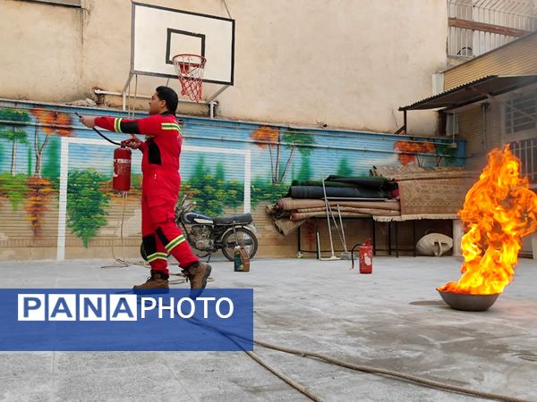 آتش‌نشان نماد عشق و جوانمردی