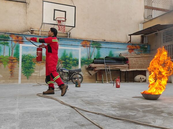 آتش‌نشان نماد عشق و جوانمردی