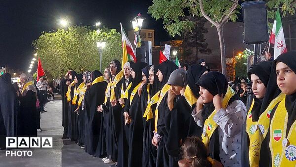 پیشتازان هم‌صدا با آزادگان