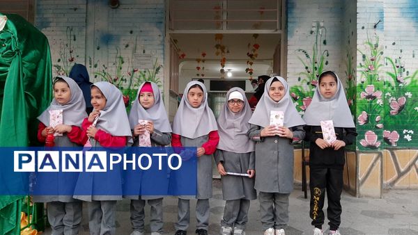 جشن روز ولادت حضرت زینب(س)  و روز پرستار در دبستان نیایش 1