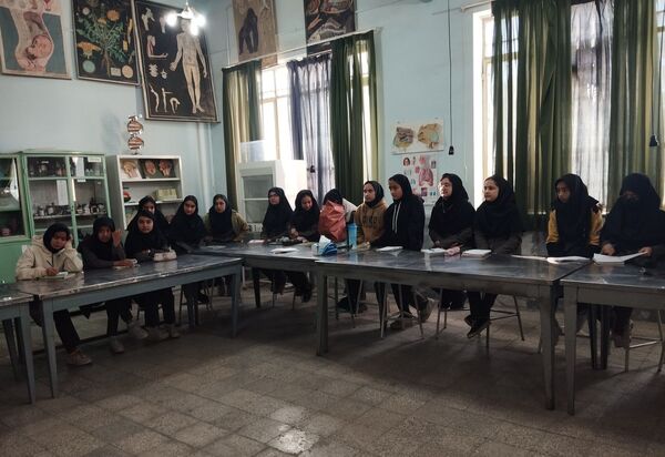 بازدید دانش آموزان کاشمری از پژوهش سرا