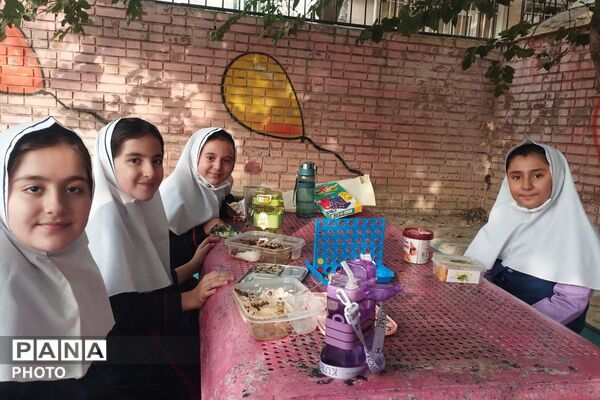  جشن روز کودک در دبستان هدی