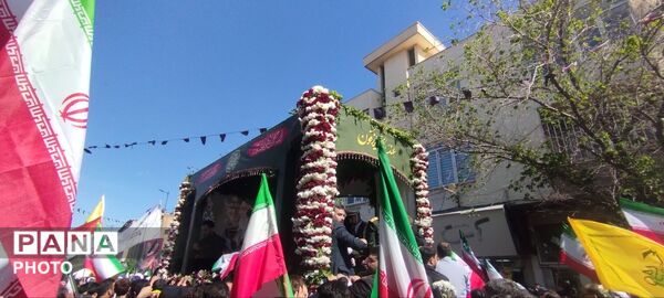 آرام گرفتن پیکر شهید سپهبد عبدالرحیم موسوی در حریم امن فاطمی