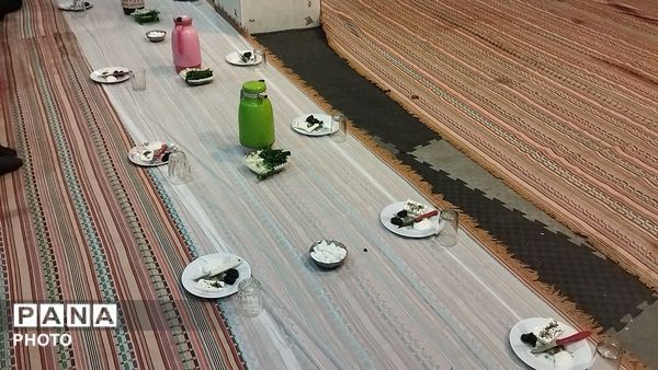 مسجد الرضای نیشابور میزبان روزه داران ماه مبارک رمضان 