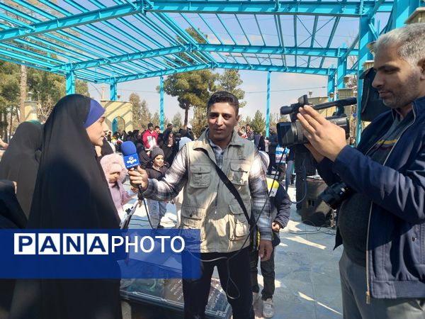 حضور حماسی مردم فلاورجان در راهپیمایی 22 بهمن