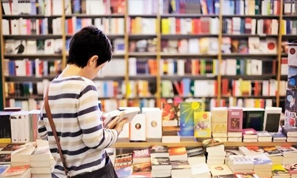 کتاب گران است، کتابخانه که گران نیست