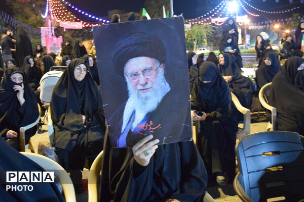 صد و پنجاه و ششمین شب بیعت در میدان امام خمینی(ره) فارسان