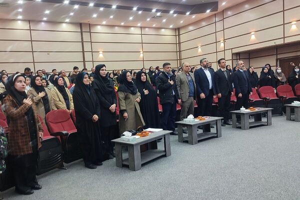 درخشش خلاقیت دانش آموزان قدسی در نمایشگاه دستاوردهای فناورانه و پژوهشی