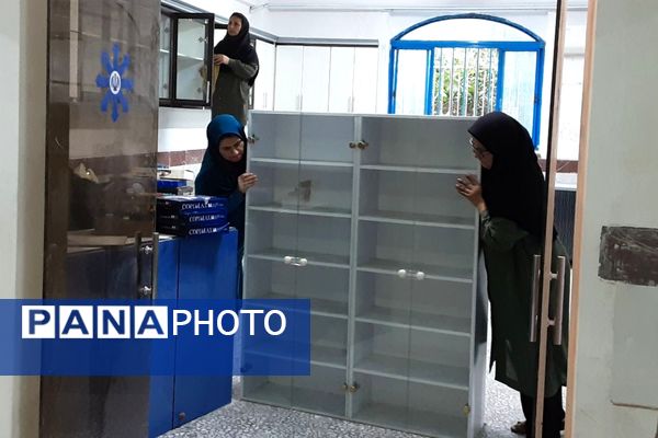 دبیرستان فرزانگان قائمشهر به استقبال مهر رفت