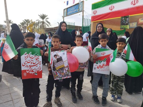 راهپیمایی ۲۲ بهمن همزمان با سراسر کشور