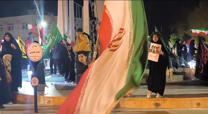 حضور با شکوه مردم زرقان در حمایت از نیروهای مسلح 