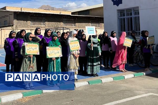 برگزاری المپیاد درون مدرسه ای در دبیرستان مریم عذرا دماوند