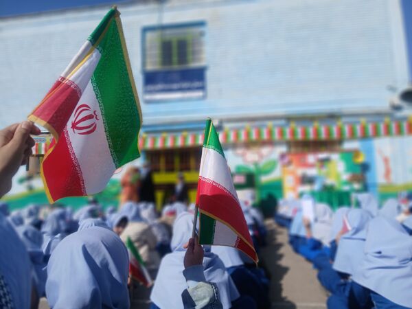 جشن نیمه شعبان در مدرسه دخترانه بنت الهدی صدر۲ 