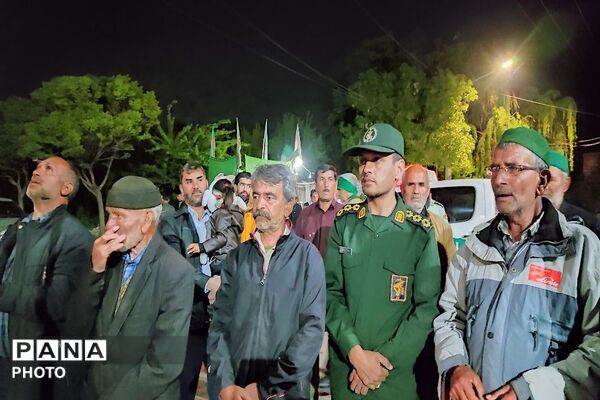 یک دنیا شاهد و مبهوت از حضور خیابانی مردم شهر بار