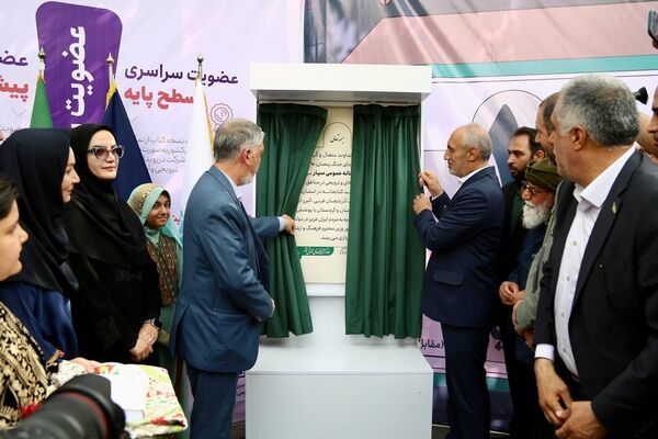 بهره‌برداری از ۱۰ دستگاه کتابخانه عمومی سیار با حضور وزیر فرهنگ و رئیس سازمان برنامه و بودجه