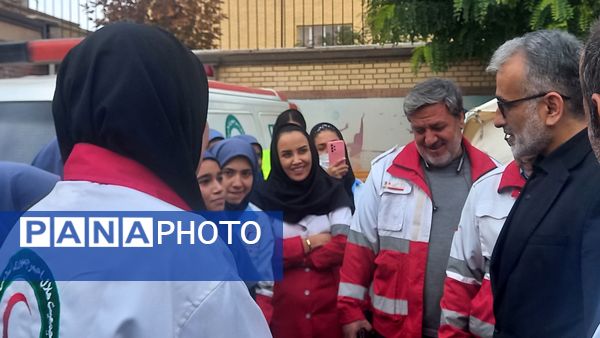 اجرای مانور زلزله با هدف مدرسه ایمن جامعه تاب آور