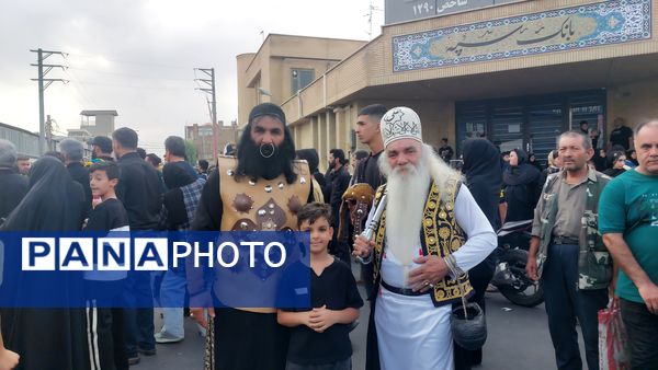 جلوه‌هایی از حرکت نمادین کاروان اسرای کربلا در قم