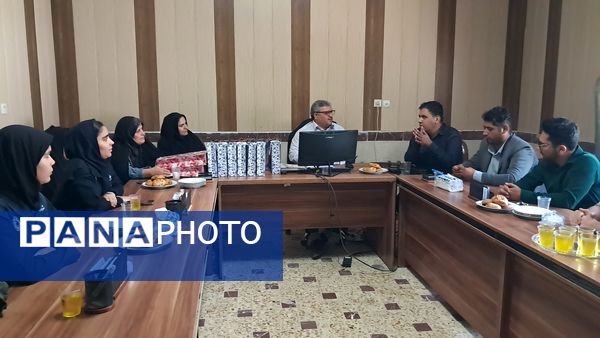 تقدیر از دانش‌آموزان خبرنگار‌ فعال خبرگزاری پانا زنجان