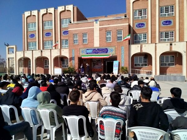 گرامیداشت دهه فجر، نیمه شعبان و ولادت امام زمان (عج) در دبیرستان شهید بهشتی تربت جام