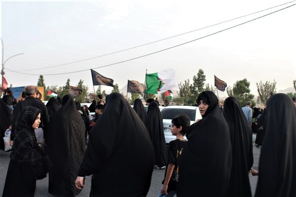 آیین پیاده‌روی اربعین حسینی در بلوار پیامبر اعظم(ص) قم