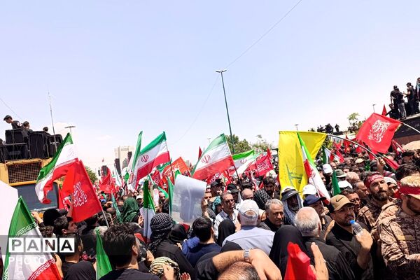 روایت عشق و وفاداری در بدرقه شهدا