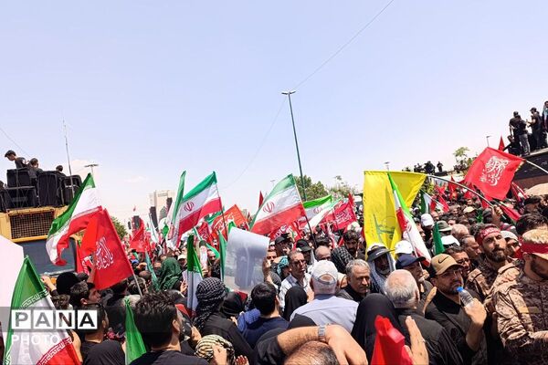 روایت عشق و وفاداری در بدرقه شهدا