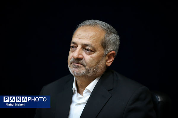 اولین نشست صمیمی وزیر آموزش و پرورش دولت چهاردهم با اعضای شورای معاونان