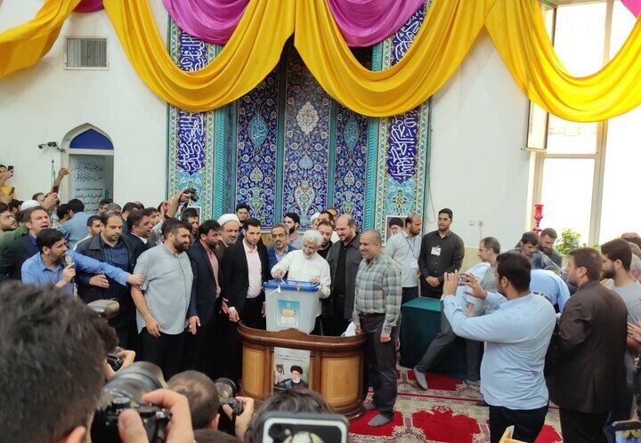 سعید جلیلی رای خود را به صندوق انداخت
