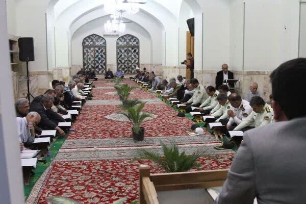  محفل انس با قرآن کریم در زیارتگاه شهید مدرس (ره)