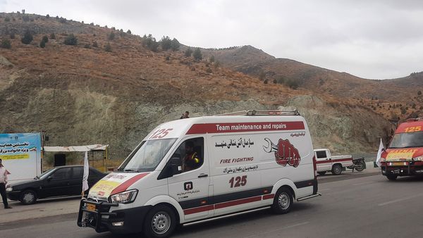 رژه ناوگان خودرویی آتش‌نشانی مشهد 