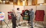 رونمایی از پوستر پنجمین جشنواره ملی طنز و رادیو «زیر چتر لبخند»