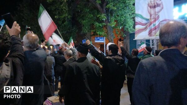 مشت ها بر فراز آسمان نیشابور نمایان شد 
