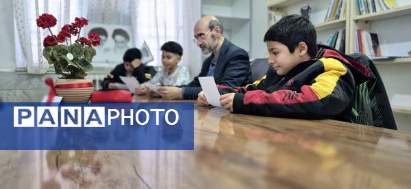 هم اندیشی انجمن خبرنگاری پسران کانون لقمان کاشمر