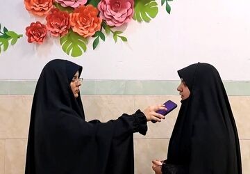 روایت متفاوت لحظه بازگشت امام خمینی (ره) به میهن در مدرسه ریحانه‌النبی