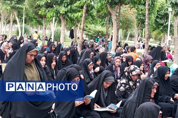 محفل پر فیض دعای عرفه در گلزار شهدا نصیرشهر