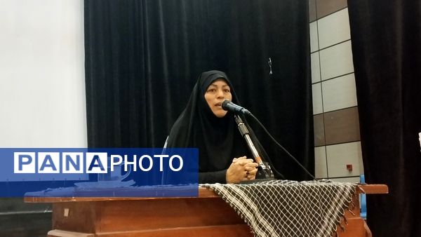 برگزاری دوره آموزشی یاوران ولایت در شهرستان خلیل‌آباد