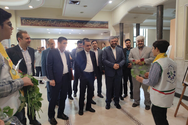 آیین تجلیل از رتبه های برتر کنکور و المپیادهای علمی جهانی فارس در سال1403  