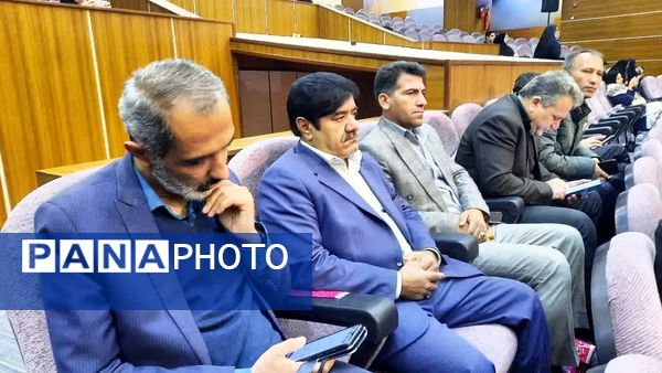 آیین تجلیل از برترین‌های کشوری فرهنگیان و دانش‌آموزان کهگیلویه و بویراحمد در یاسوج