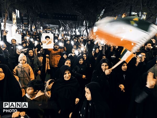 حضور ملت غیور بجنورد در شهرستان بجنورد  پی شهادت رهبر انقلاب 